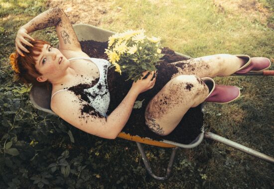 gardener-woman-senni14