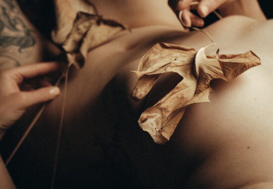nude-fine-art-leafs19